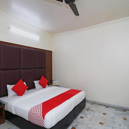 קאנפור Oyo Hotel Ashoka International מראה חיצוני תמונה