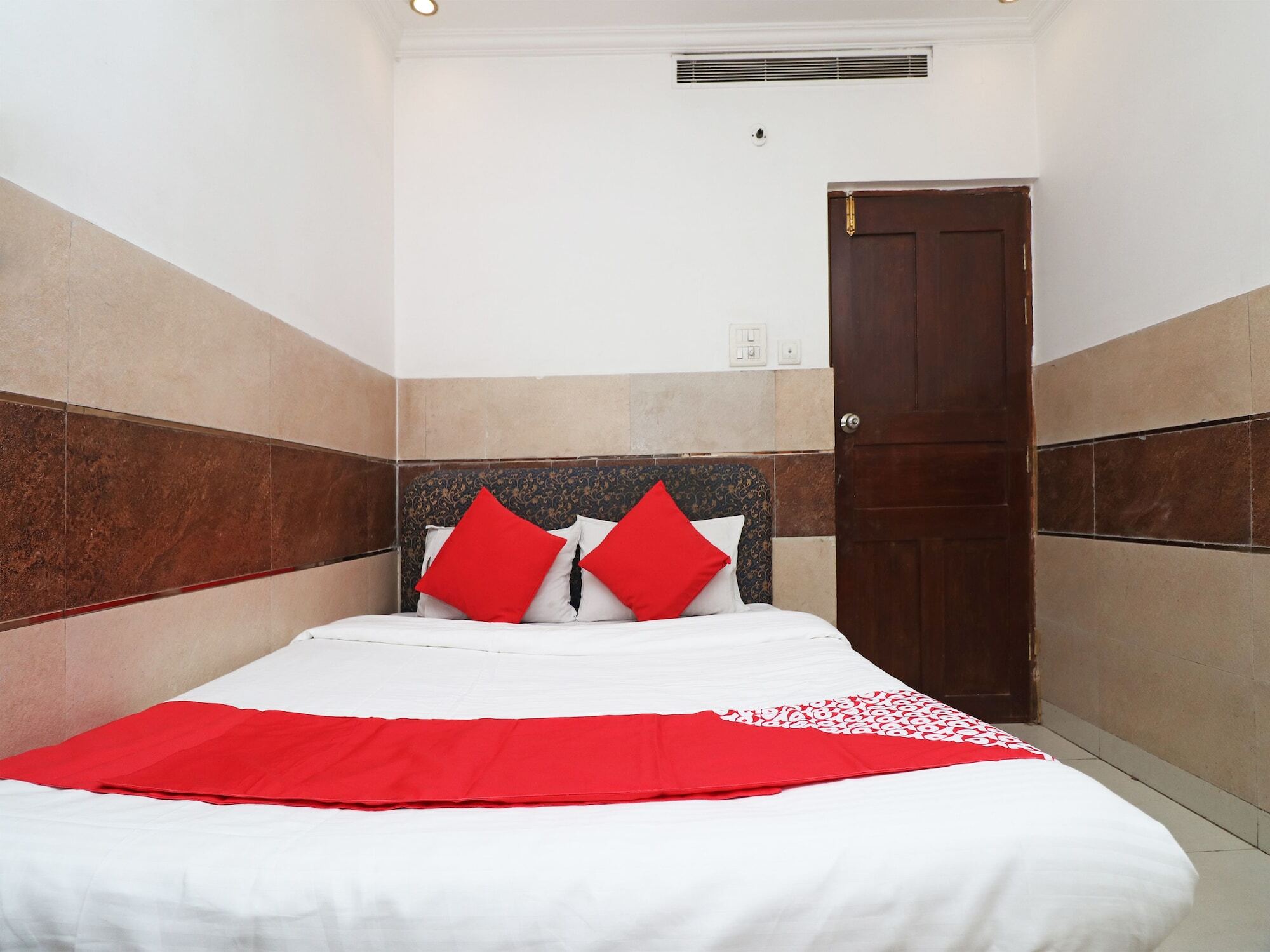 קאנפור Oyo Hotel Ashoka International מראה חיצוני תמונה